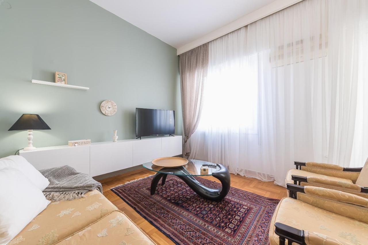 アテネSophisticated Family House With Acropolis Viewアパートメント エクステリア 写真